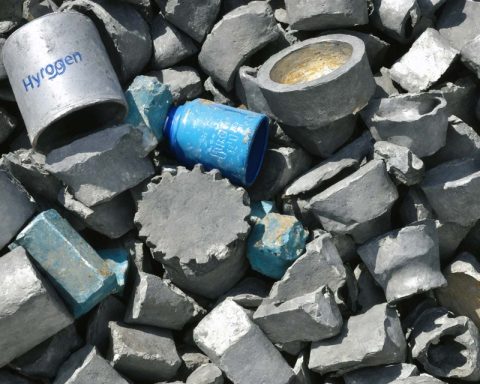 How Hydrogen is Revolutionizing Metal Recycling: A Glimpse into a Cleaner Future